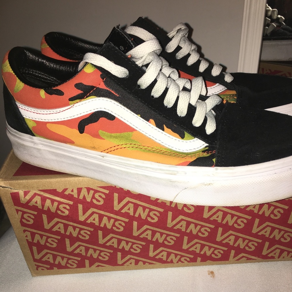 Vans - Picture 3 of 3